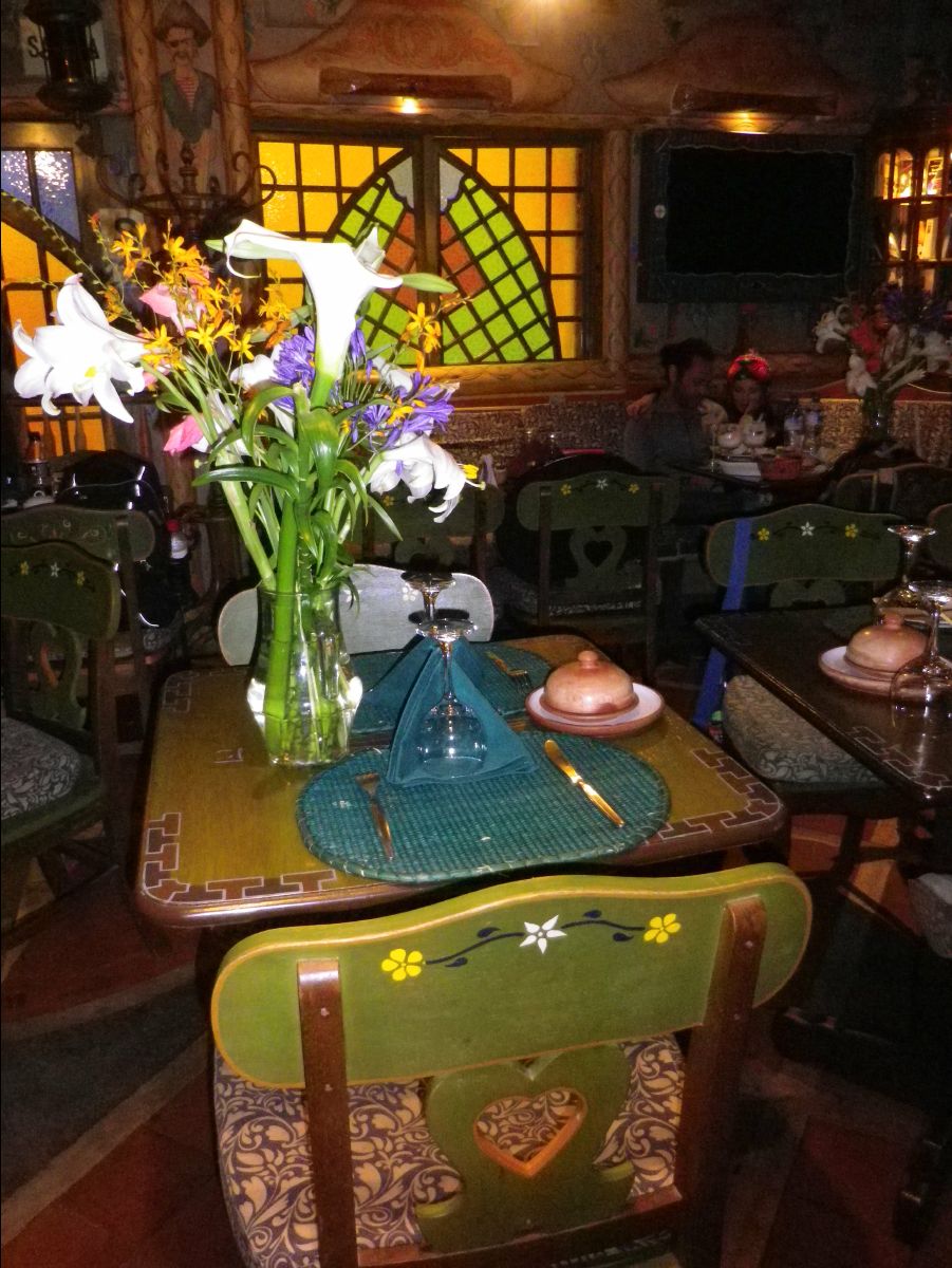 Indio Feliz restaurant11